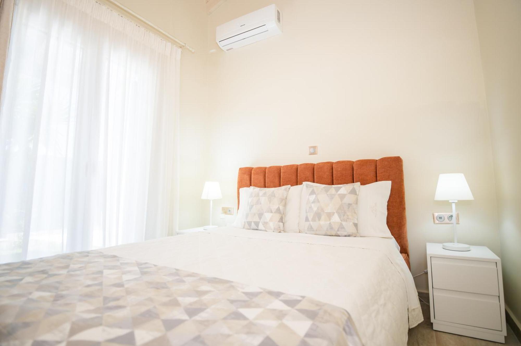 Ninos Corfu Villas Agios Georgios  Rum bild